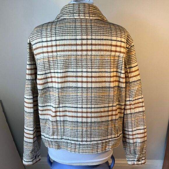 Joie Brushed Boxy Plaid Jacket, Shacket. Large. Cropped. Autumn Festival - Picture 9 of 16